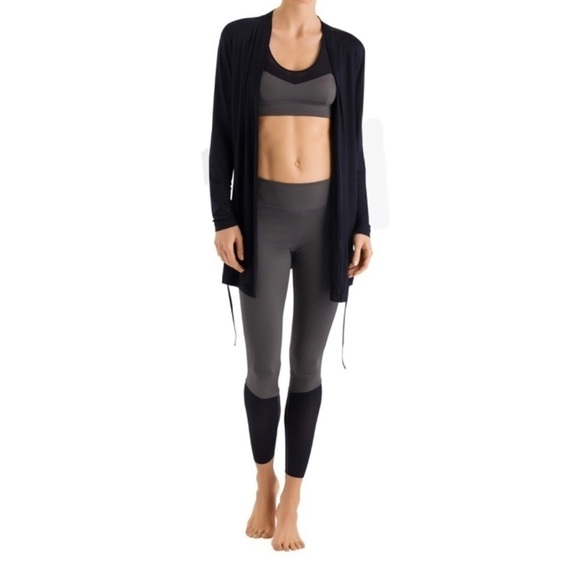 Hanro Yoga Fashion Jacket Black Long Sleeve Open Front Cardigan Size Large - Picture 1 of 5